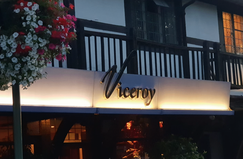 Viceroy, a Indian restaurant in Virginia Water